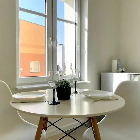 アパート Niron Apartament Niepodleglosci